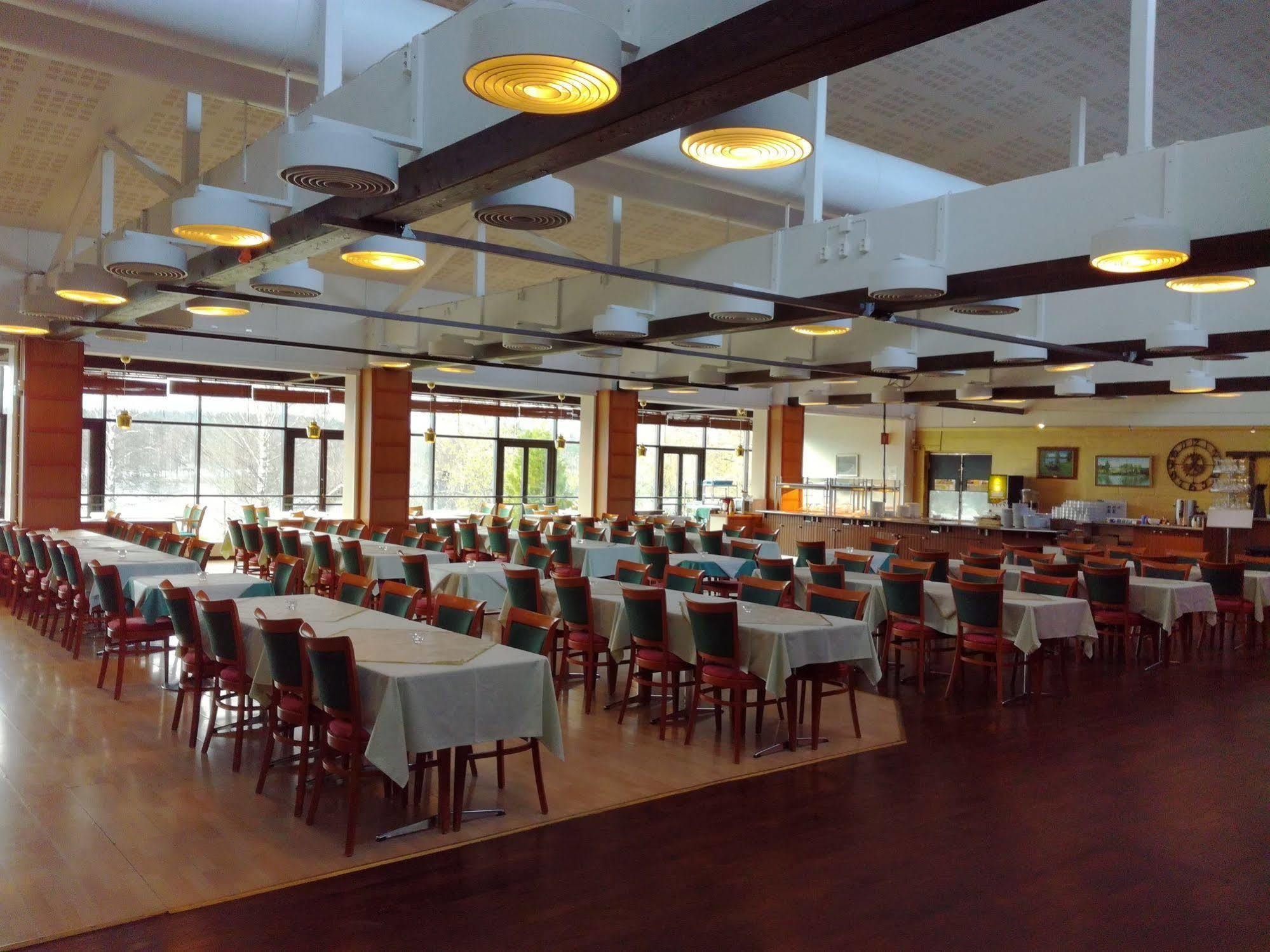 Hôtel Lomakeskus Kuntoranta à Varkaus Extérieur photo